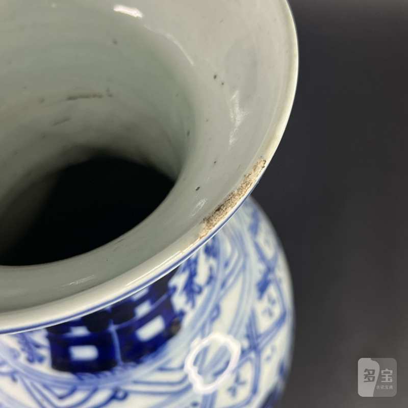 民国 青花缠枝莲喜字纹狮耳瓶 - 图5